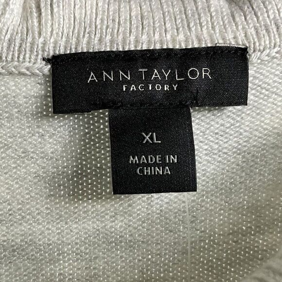 NWT Ann Taylor Factory Light Gray Ruffled Neck & Cuffs Sweater, XL, 3/4 sleeves - Picture 4 of 6